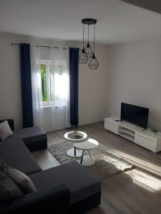 Apartment Dora-100M From The Central Beach Makarska Luaran gambar