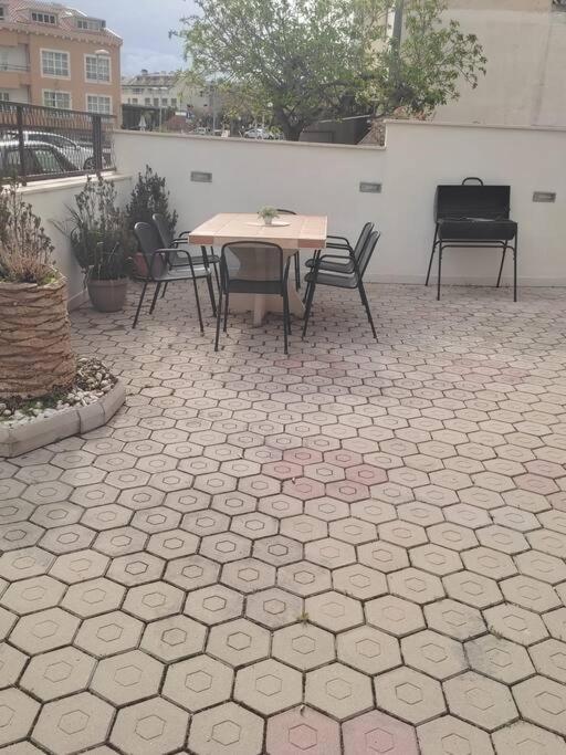 Apartment Dora-100M From The Central Beach Makarska Luaran gambar