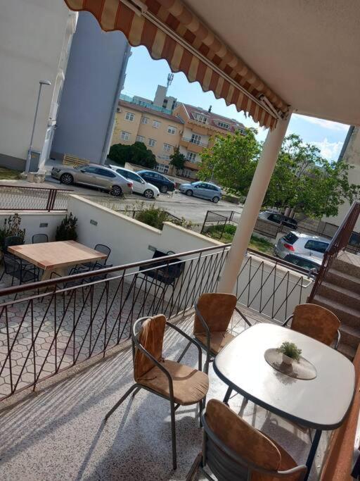 Apartment Dora-100M From The Central Beach Makarska Luaran gambar